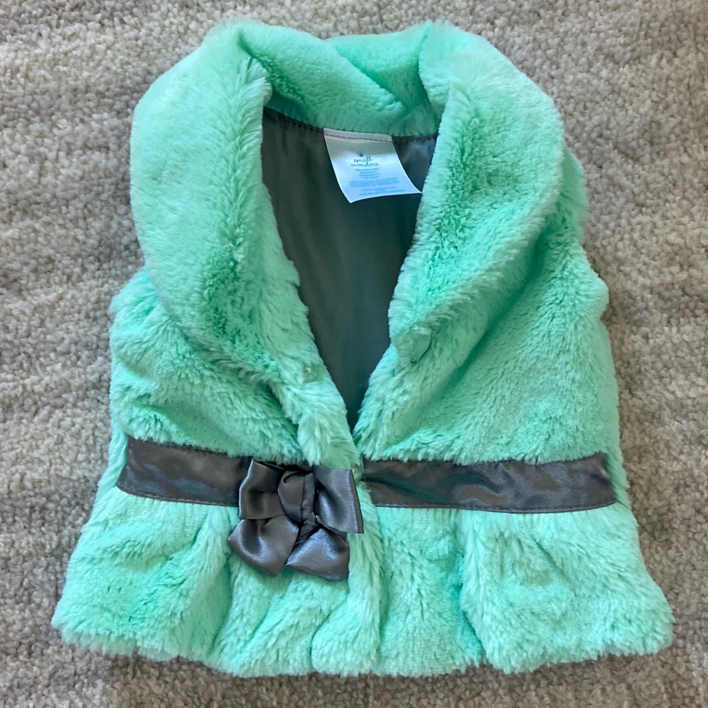 Baby fuzzy vest 0-3 months